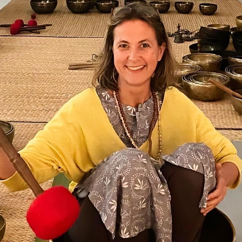 Astrid Hölzle